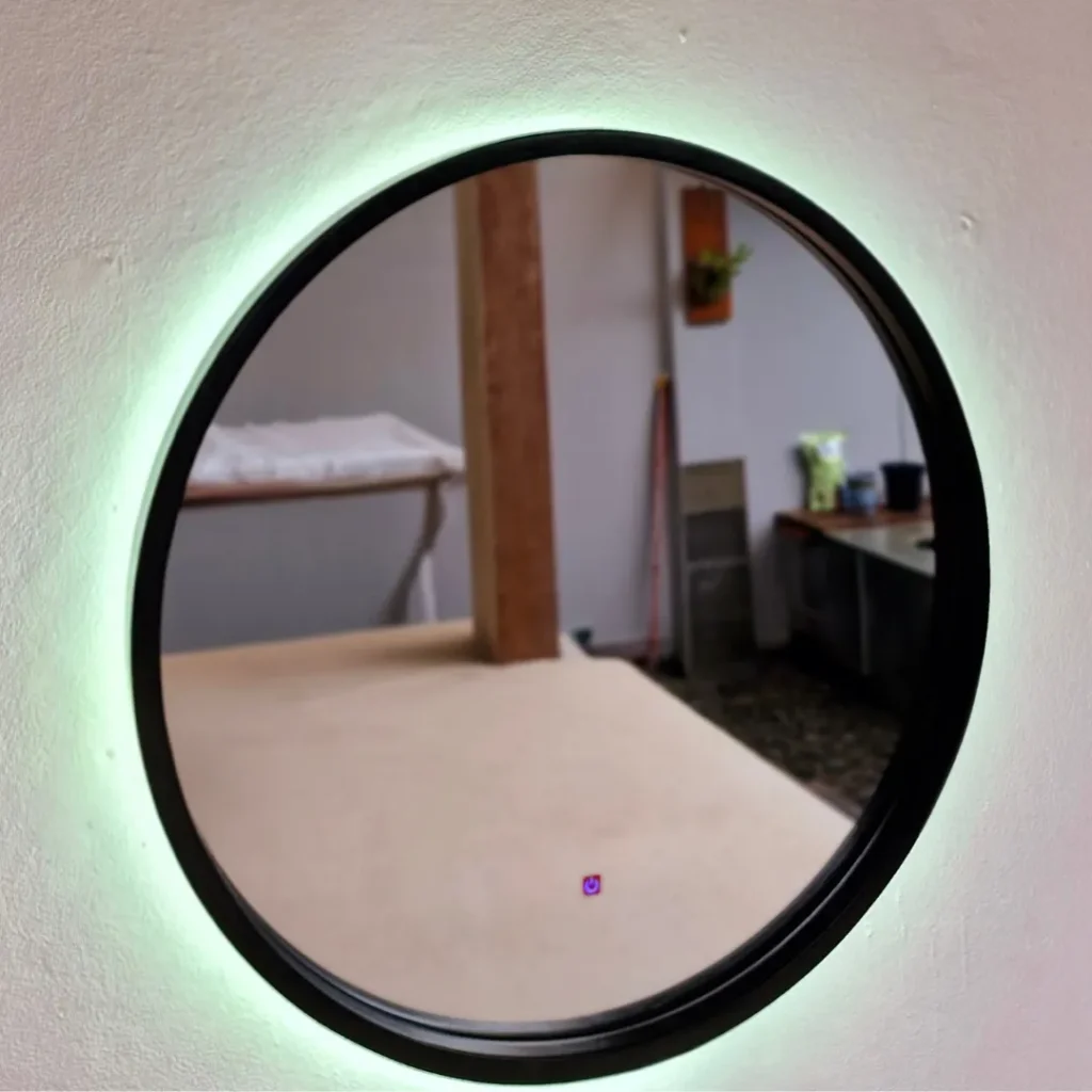 Cermin Oval Aesthetic dengan Lampu LED untuk Kamar - Detail 1