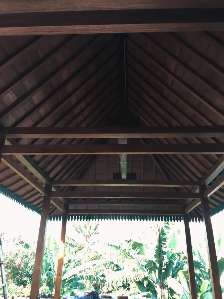 Limasan Bu Nastiti Dosen UGM