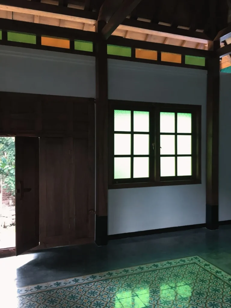 Limasan Bu Nastiti Dosen UGM