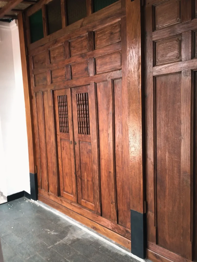 Limasan Bu Nastiti Dosen UGM