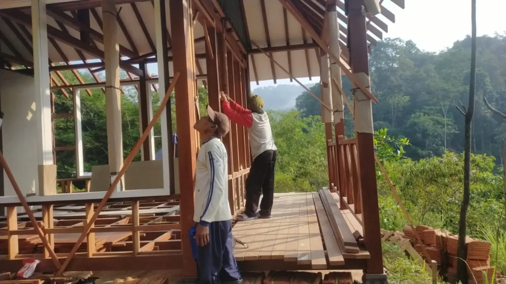 Pakarangan.id Glamping Resort Pabangbon Bogor