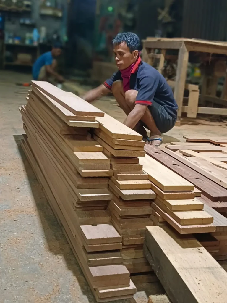 Decking Glamping Kaura Bali