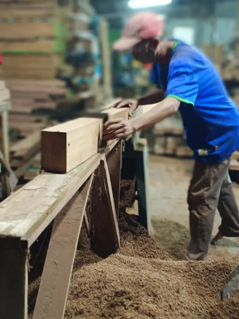 Decking Glamping Kaura Bali