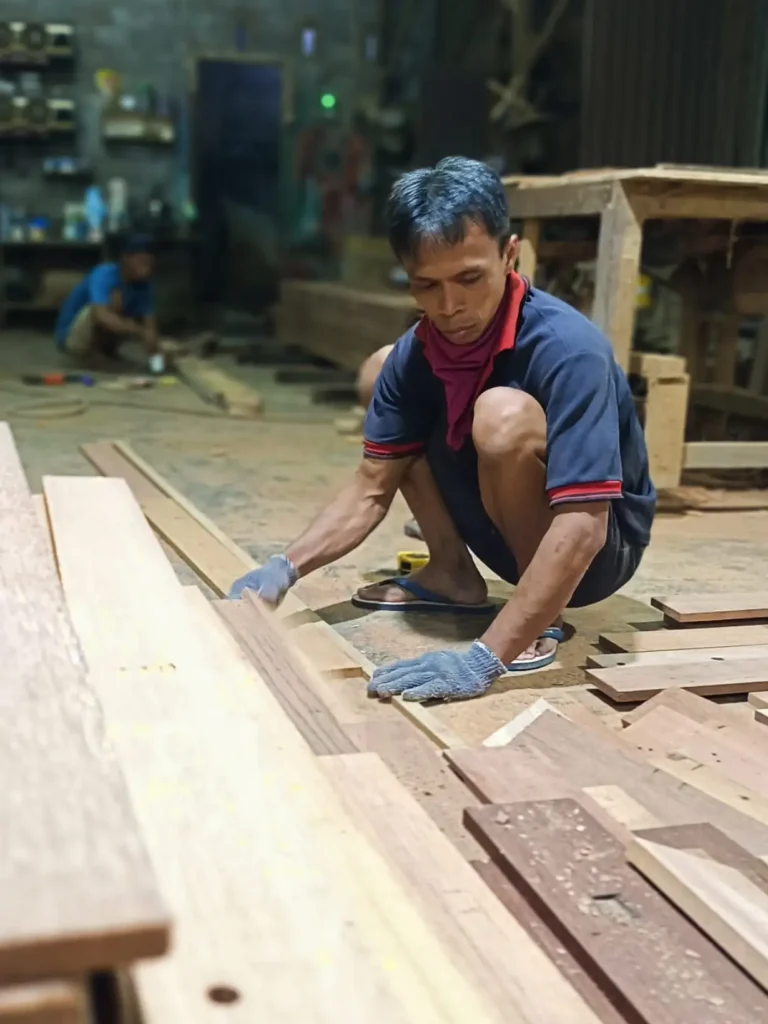 Decking Glamping Kaura Bali