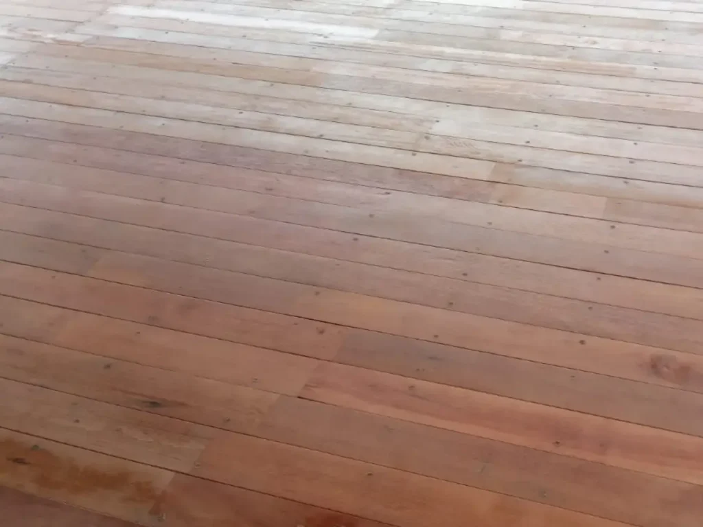 Decking Glamping Kaura Bali