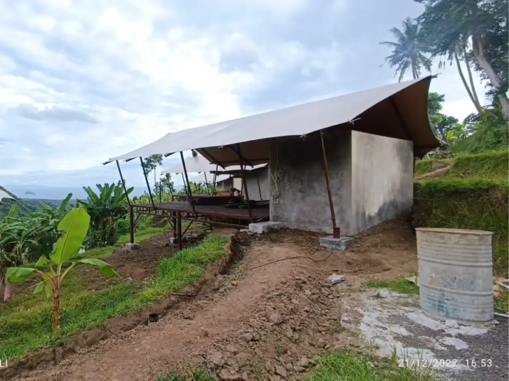 Decking Glamping Kaura Bali