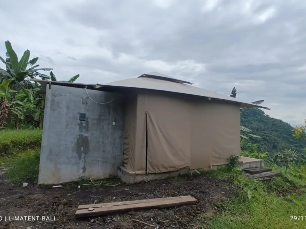 Decking Glamping Kaura Bali