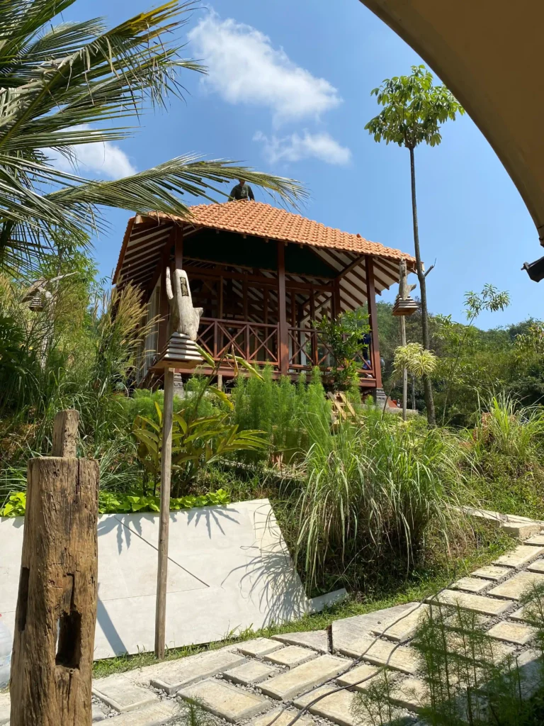 Pakarangan.id Glamping Resort Pabangbon Bogor