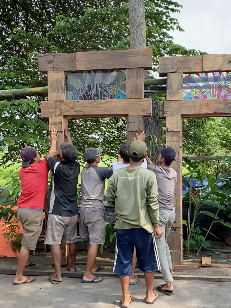 Kusen Bantalan Kereta