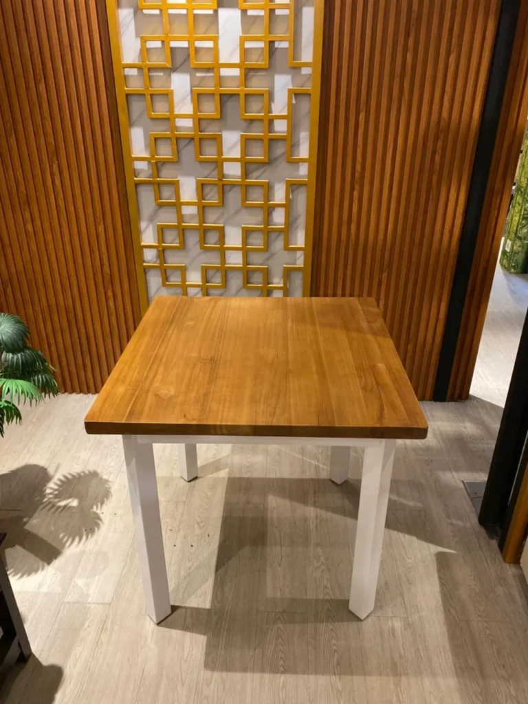 Meja Mausta Kopitiam Seturan 1_converted