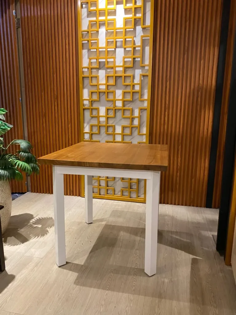 Meja Mausta Kopitiam Seturan 1_converted