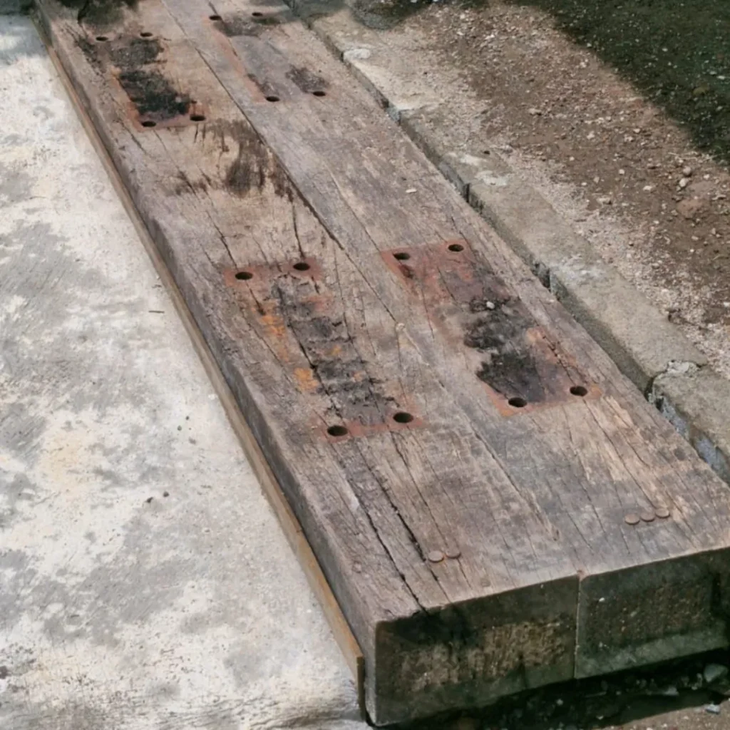 jasa-pembuatan-pergola-kayu-lawasan-yogyakarta