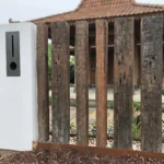Pagar Rumah Kayu Ulin Bantalan Lori